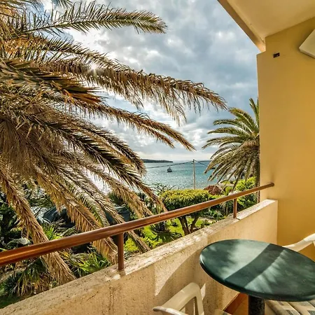 Sabina & Vendégház