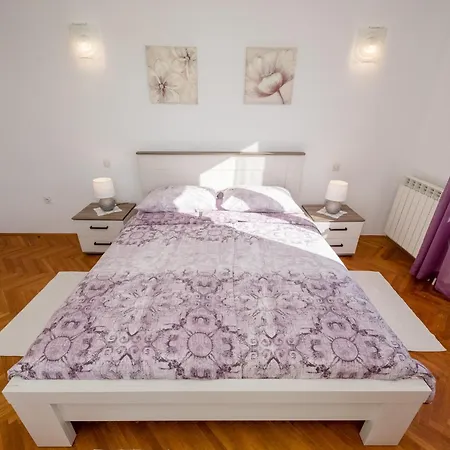 Vendégház Sabina &