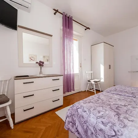 Vendégház Sabina & 3*